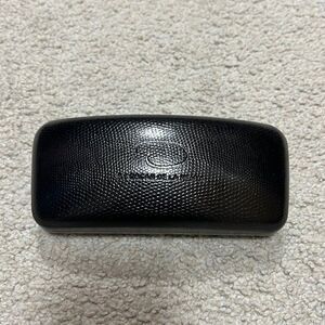 Oscar De La Renta sunglasses case New